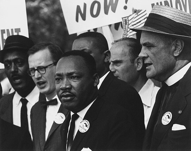 Martin Luther King Jr. during the 1963 March on Washington for Jobs and Freedom, during which he delivered his historic "I Have a Dream" speech, calling for an end to racism. Foto: Wikimedia Commons